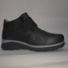 Botitas de cuero con cierre y velcro