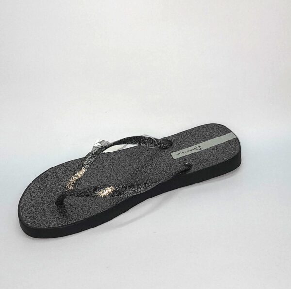 ojotas chinelas ipanema negras con brillos grises