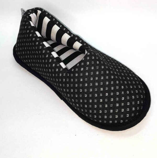 Pantuflas Hornitos Mujer Otoño Invierno 2025 | De Toalla Algodón Negras acolchonadas cuadraditos