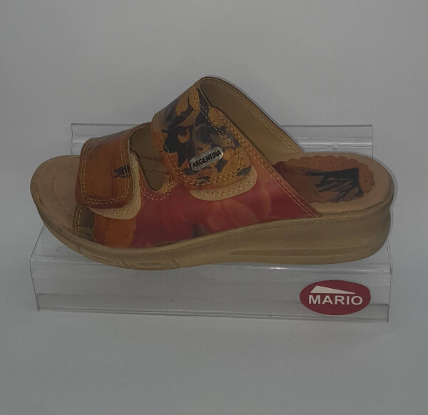 Suecos de cuero con doble velcro