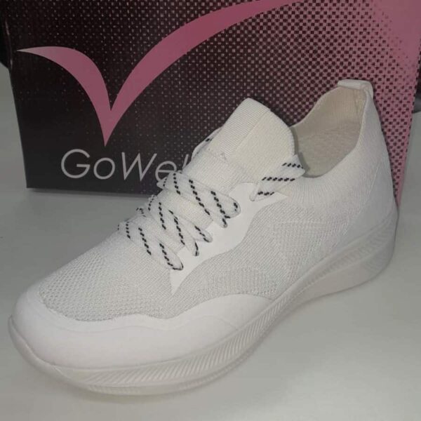 Zapatillas de Tela Superlivianas con Cordones – Gowell – Negras y Blancas – Talles 35 al 40